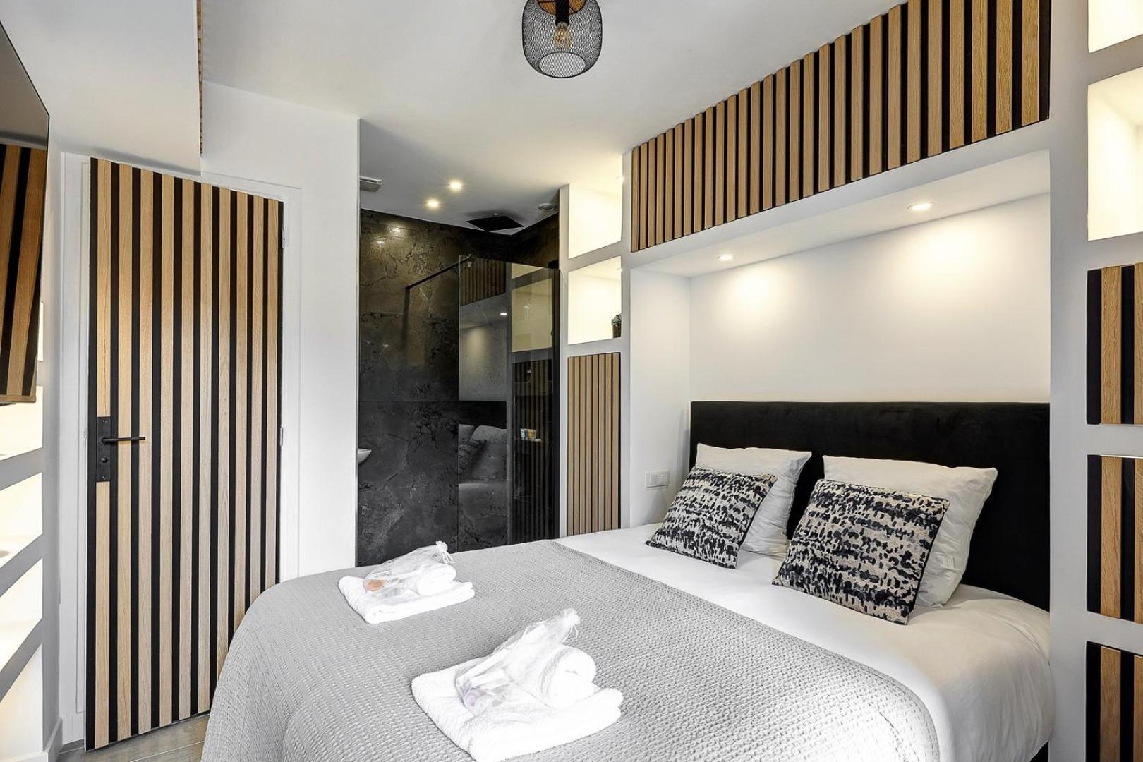 Bluestay 193 - Superb In